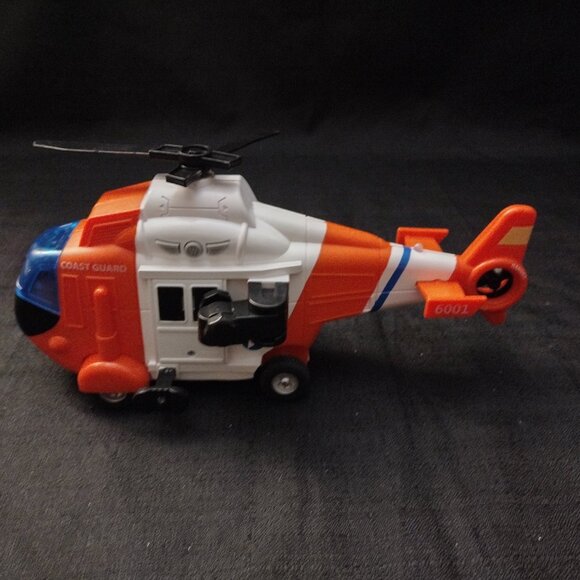 Maxx Action Rescue Helicopter - Picture 2 of 4